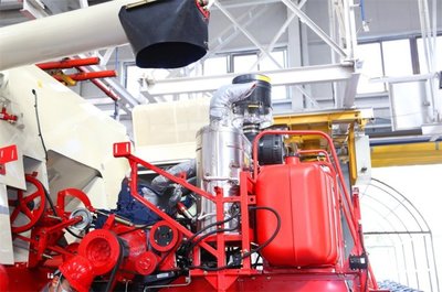 國(guó)四時(shí)代，濰柴雷沃智慧農(nóng)業(yè)以科技實(shí)力為發(fā)動(dòng)機(jī)裝配保駕護(hù)航